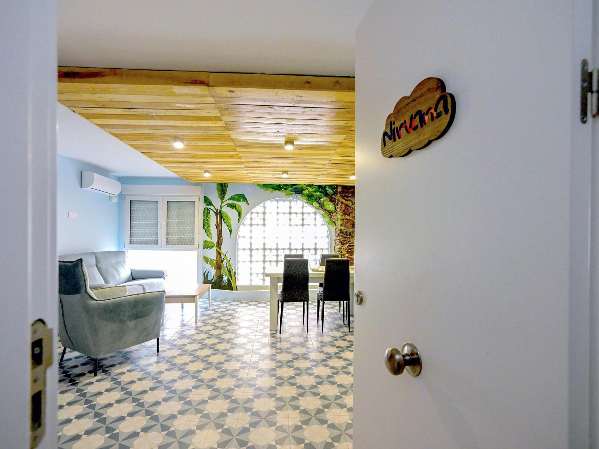 Apartamentos Nirvana Y Averno Агілас Екстер'єр фото